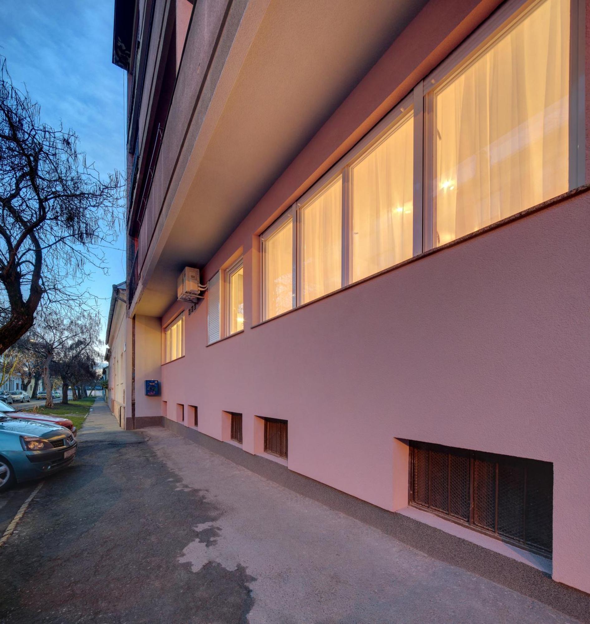 Apartment Osijek-Tvrda Exterior photo